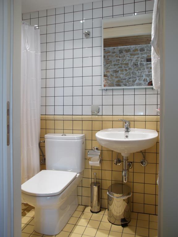 Oihalia Guesthouse Fidhákia الغرفة الصورة